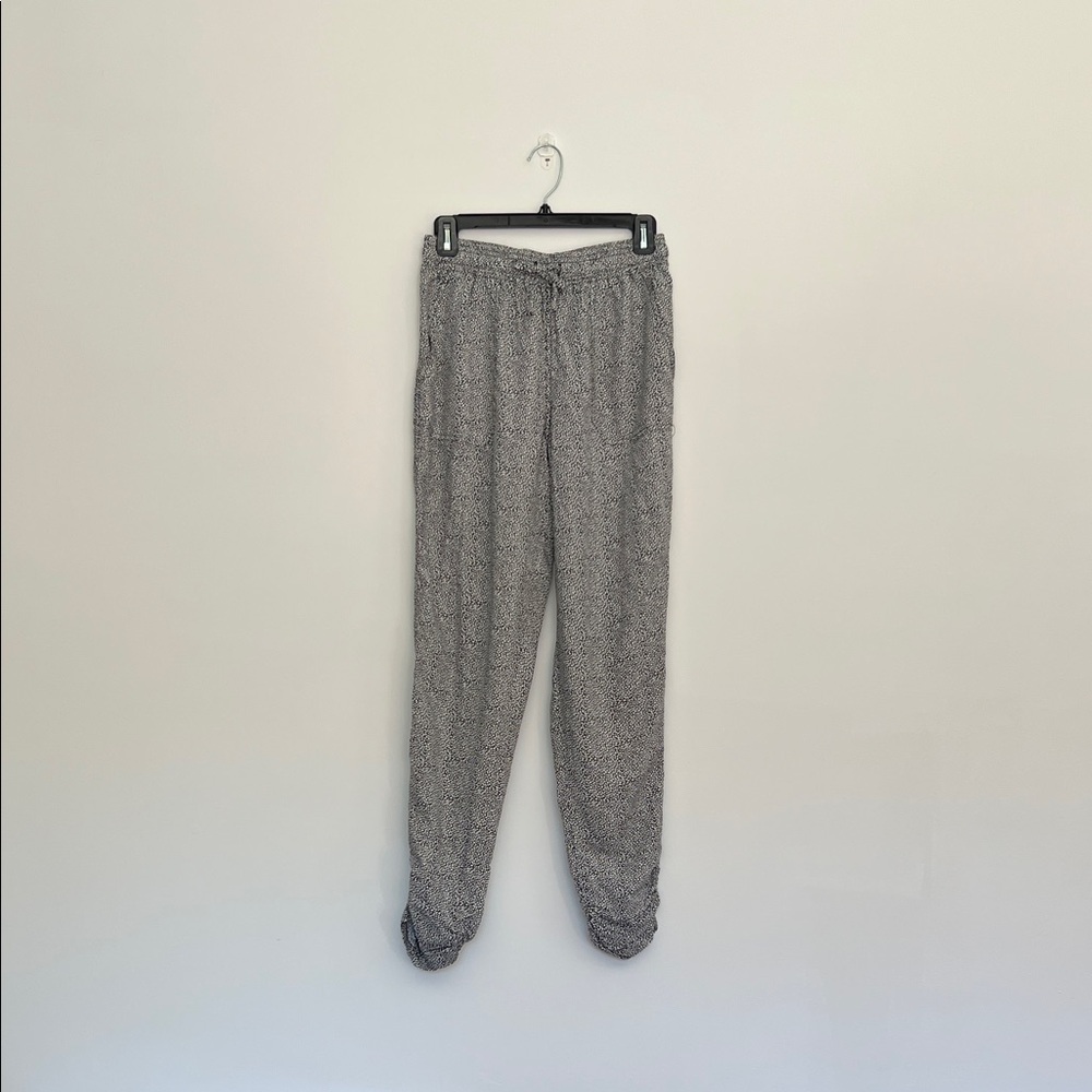 thread + supply casual jogger pant, pebble print, size small